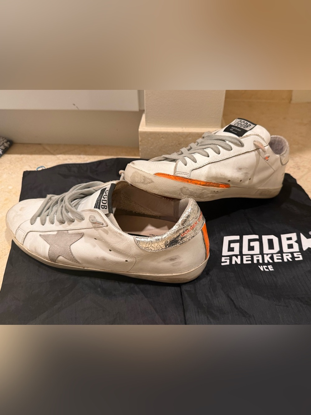 Golden Goose Deluxe Brand White & Orange Superstar Sneakers GGDB
Size 42 EUC
